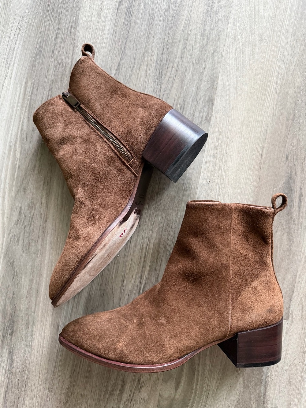 Thursday | Tempo 2” Brown Suede Zipper Ankle Bootie Chelsea Boots | Sz 5.5